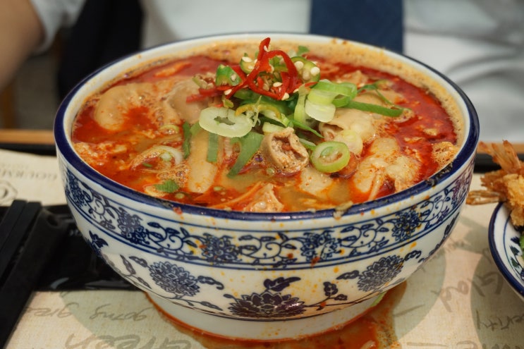  압구정로데오맛집 [땀땀] 역시 매운소곱창쌀국수 최고!