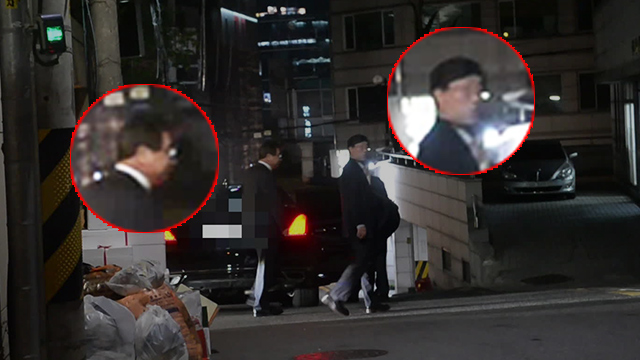  기자도 함께 있었다… 양정철·서훈 '부적절 회동' 파문