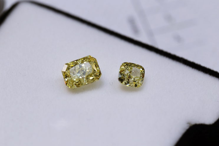  1.35CT 팬시옐로우 래디언트컷 다이아몬드