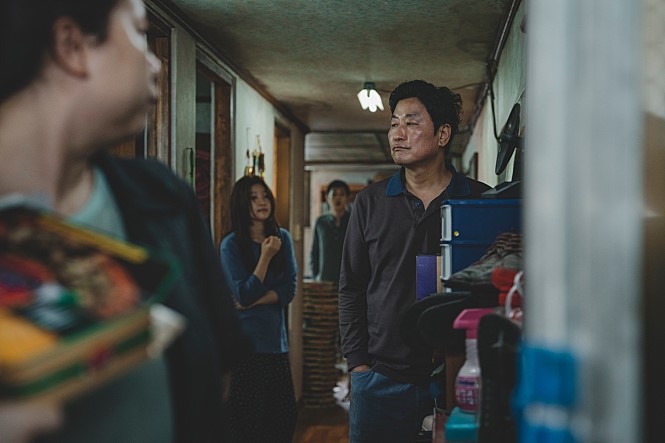  기생충-웃음 뒤엔 씁쓸함이 남는다