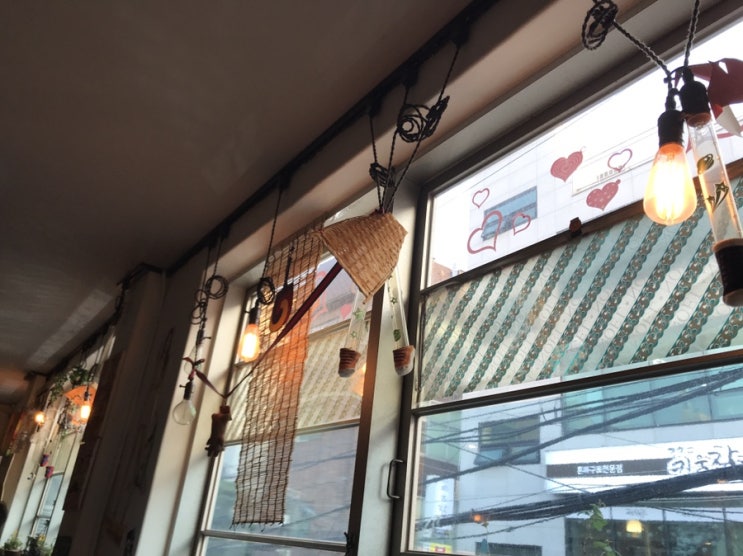  [홍대 생연어 무한리필 맛집] 이자카야 류