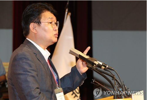  "문재인보다 김정은 낫다" 정용기 발언 파문..여당 "제명하라"
