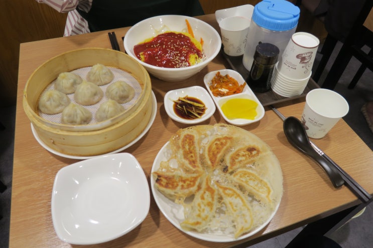 생활의달인 은둔식달 중국식 쫄면 달인, 군포 산본역 빙화만두집