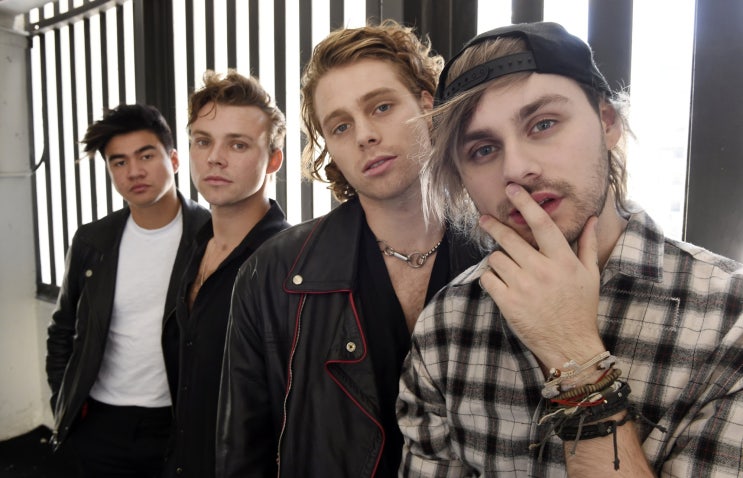  [음악] 5 Seconds of summer(5SOS, 5 세컨즈 오브 서머).hook_e