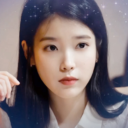  190531 아이유 호텔 델루나 대본리딩 사진