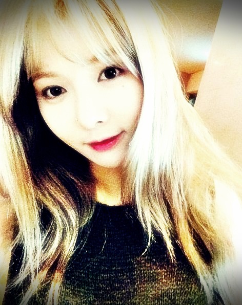 현아, 공연 중 `꽈당`→응급실행→걱정 끼쳐 미안 현아, 공연 중 `꽈당`→응급실행→걱정 끼쳐 미안