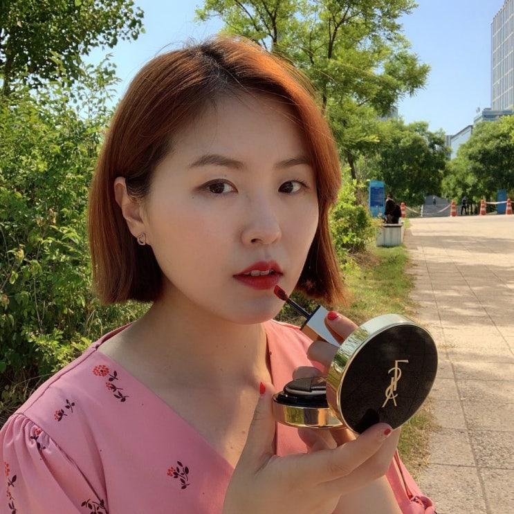  입생로랑 쿠션 + 따뚜아쥬 꾸뛰르 33호 매트 스캔들 + 현아 레드립은 사랑입니다..