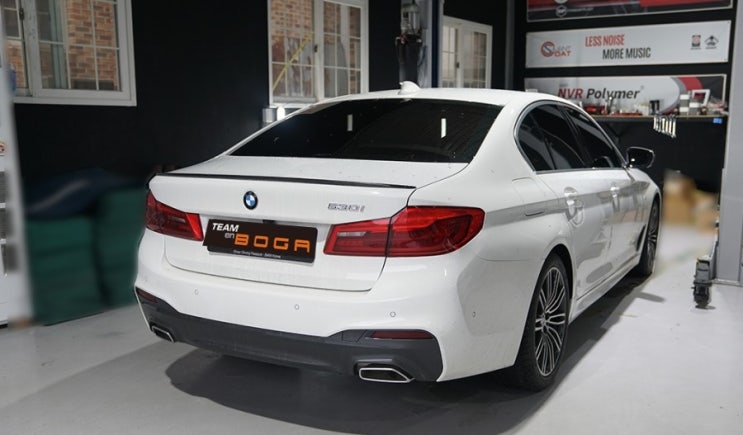  BMW 530i, 신차 단장을 위한 블랙박스&커넥티드&애코파워팩 10C장착