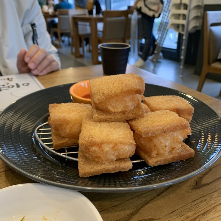  오지게 줄서는 기장 멘보샤 맛집, 이연복 셰프의 목란