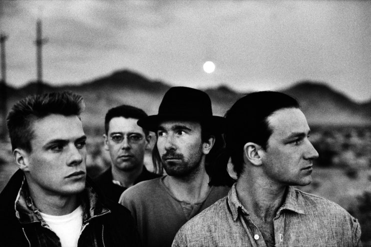  U2