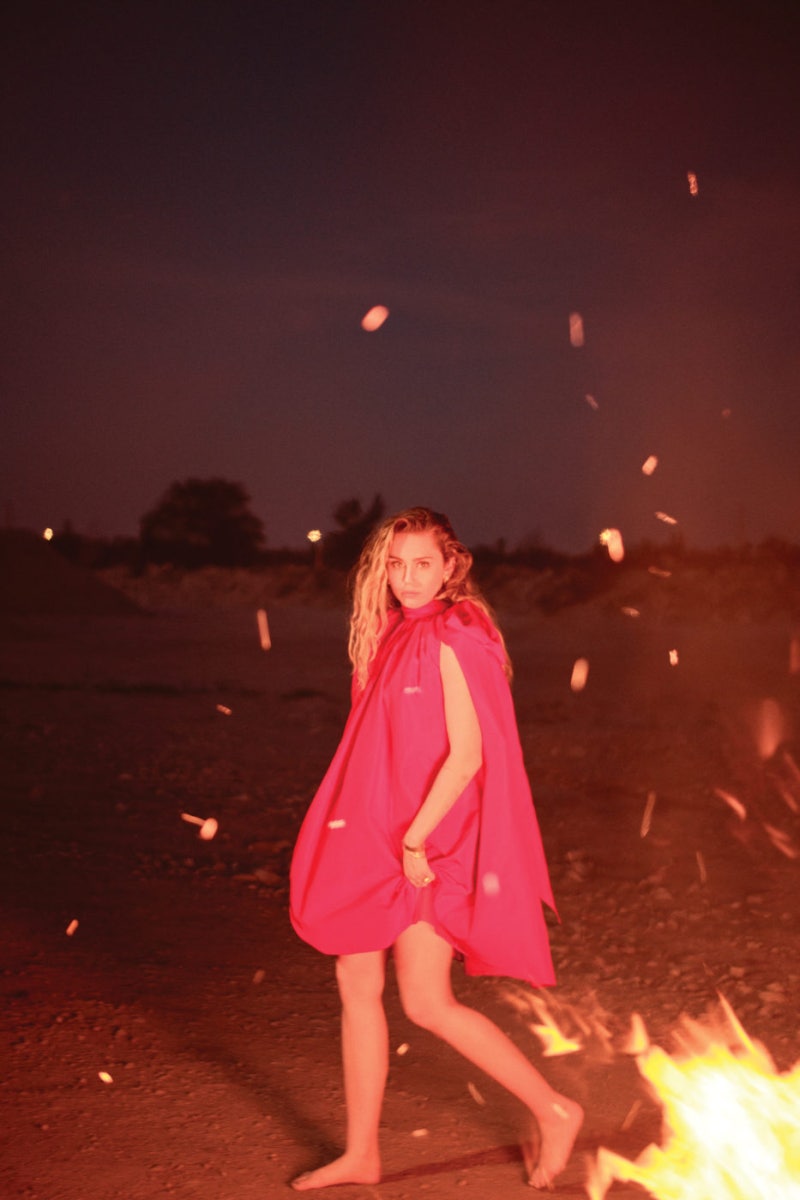 10cm 인형 옷 아트박스 | TikTok, image size:800x1200