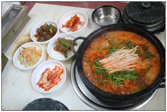  안동 맛집!! 고기만  먹다가 민물요리 메기매운탕 먹으니 그맛이 최고 ^^ 동악골금재가든^^
