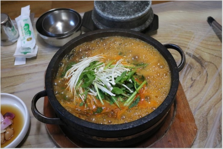 안동 맛집 안동댐 근처 동악골물고기가든 에서 매운탕 먹고 왔어요~! 