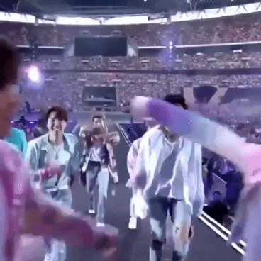  [방탄소년단 뷔 지민] 둘이 자석이야?