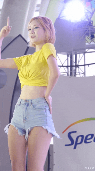  서현숙 치어리더 과도한 청 핫팬츠 움짤