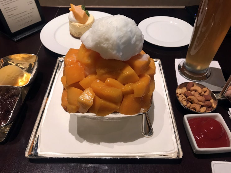  위클리 엘리_ 동대문 진옥화할매 닭한마리 + 신라호텔 라이브러리 애플망고빙수 + 가로수길 삼창교자 + 더 앨리 + 이웃집 통통이 + 정자동 디저트테이블 + 망향비빔국수