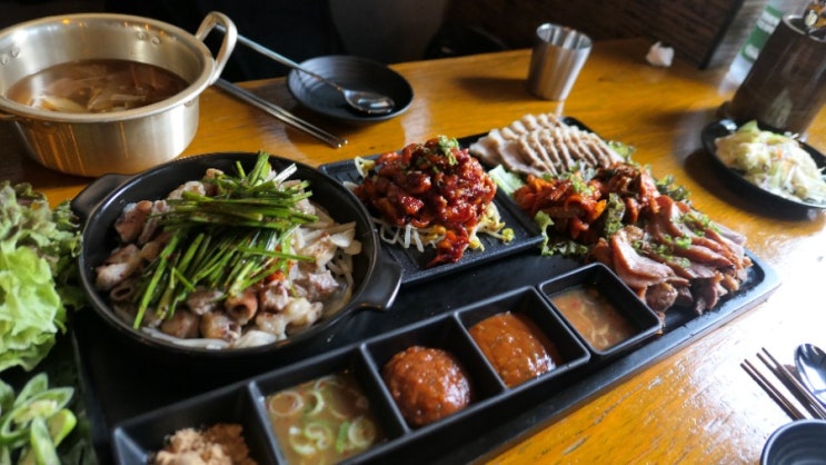  신논현맛집:: 김천재의 족발이보곱닭 "1미터무한리필!!"