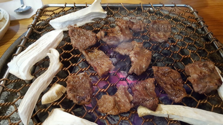  병점고기집 대장간마을 화로구이 숯불에 구워 맛있는 고기