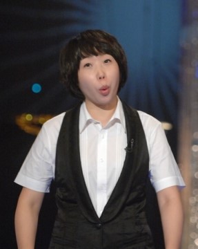  연극배우에서 개그맨으로 활동중인 개그맨 권진영 행사 결혼식 사회 MC 섭외하기