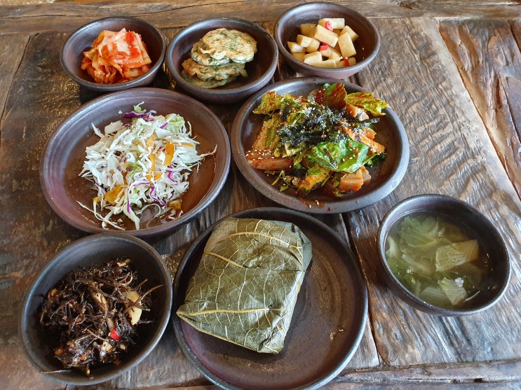 제주도심 한복판에서 즐기는 전통찻집 다소니 그리고 연잎밥과 들깨수제비 제주도심 한복판에서 즐기는 전통찻집 다소니 그리고 연잎밥과 들깨수제비