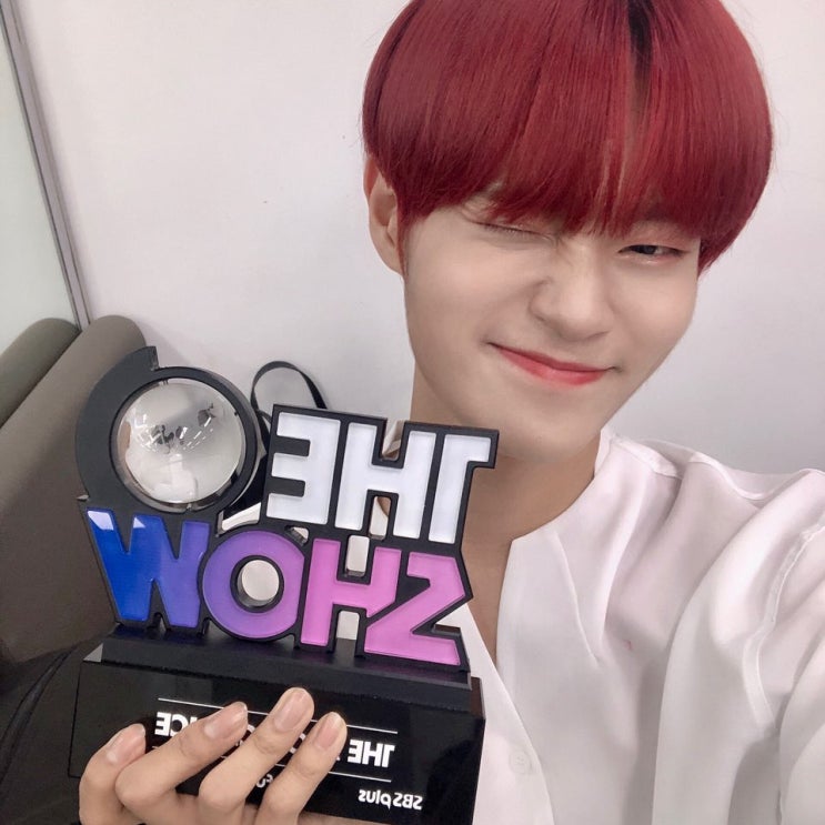  이대휘-첫 1위했다!!!!!더쇼 'BREATHE 브리드' 무대 영상+ㅋㅋ댄스+퇵길아웃 (AB6IX 에이비식스) (190604)