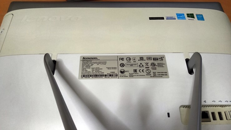  금호동 컴퓨터수리 LENOVO C40-30 분해 및 하드 교체