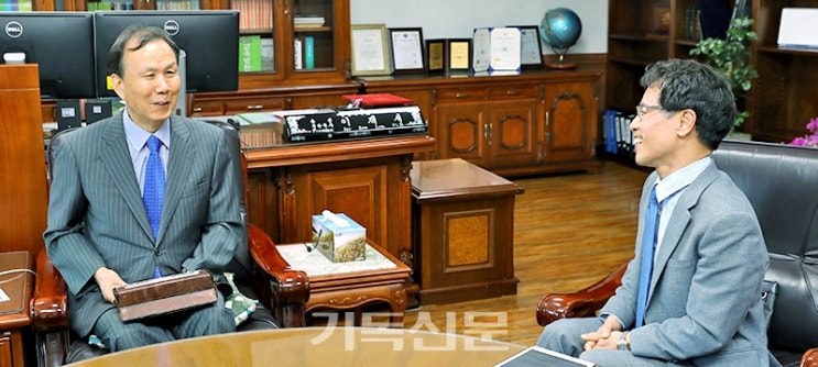 [특별 대담/ 총신대 이재서 총장] 총장 취임이 새 희망 제시하는 계기 되길 … 총회와 끊임없이 소통하며 당면문제 풀어갈 터  출처:기독신문
