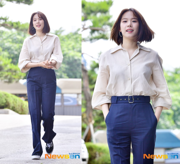  조윤희 해피투게더 출근길 옷 더캐시미어 셔츠 패션