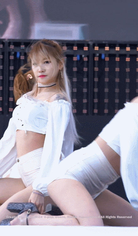 걸크러쉬 보미 포텐터진 핫팬츠 섹시 댄스 직캠 움짤 걸크러쉬 보미 포텐터진 핫팬츠 섹시 댄스 직캠 움짤