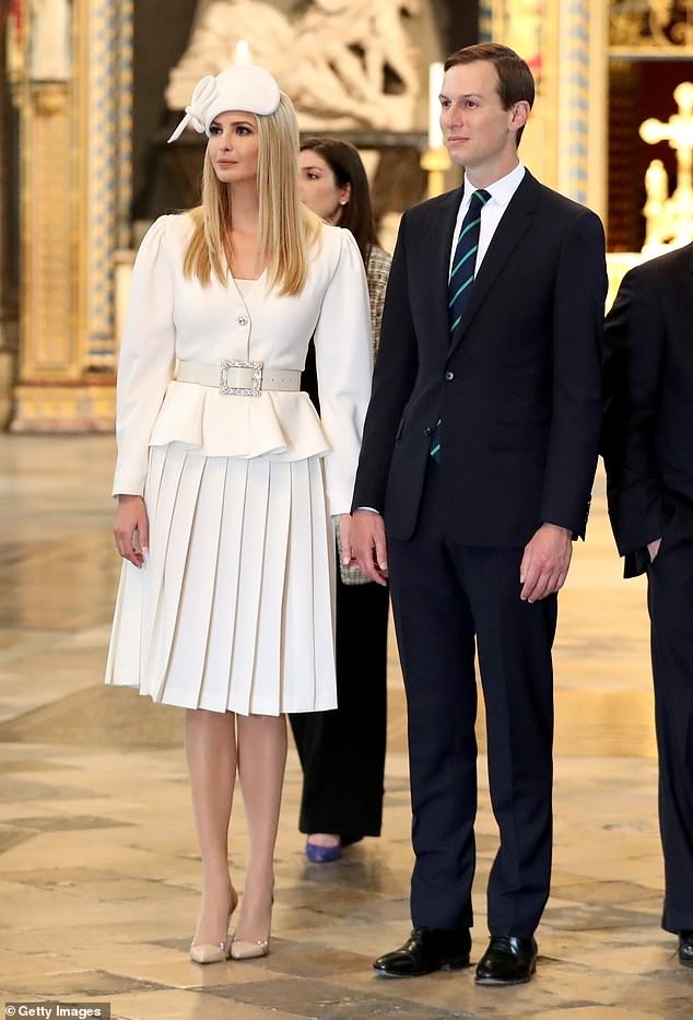 영국 왕실 방문한 이방카 트럼프의 패션, 엘리자베스 여왕과 만찬