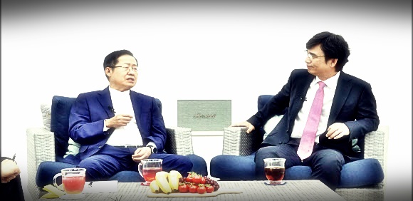 유시민 "정계복귀 절대 없다" vs 홍준표 "곧 100% 등판할 것 유시민 "정계복귀 절대 없다" vs 홍준표 "곧 100% 등판할 것