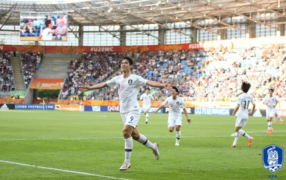  한일전 승리, U-20 오세훈 결승골+전세진 출전