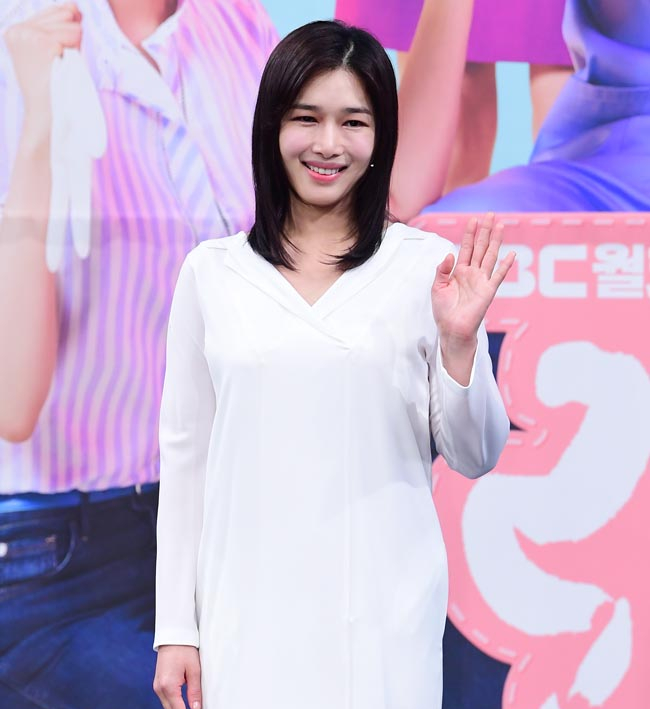  7월 14일 선우선 결혼, 액션배우 이수민과 7월 14일 웨딩마치..선우선 마음 훔친 출중한 용모의 남친 누군가 보니.. 촬영현장에서 눈 맞아 연인관계에서 부부된다..