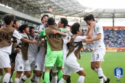 [U-20 월드컵] 대한민국 vs 일본 : 정정용의 후반 대형 변화, 경기 결과까지 바꿔버리다