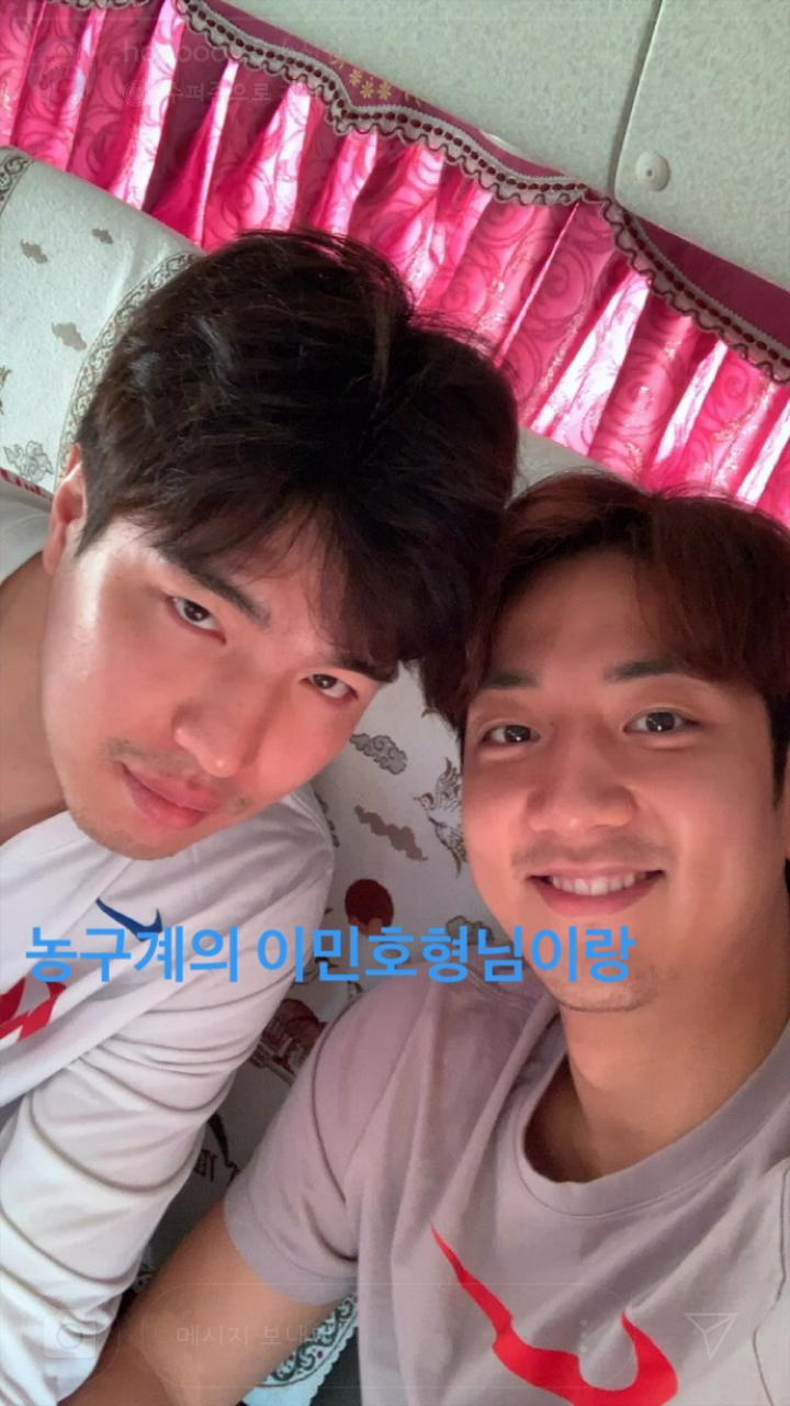 다 면도 안하는구나..? 190605 1시xx 허훈 선수 인스타스토리(w 김종규 선수)