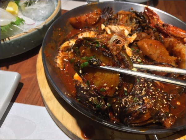 아스달연대기 촬영지가 제주였데요~고집돌우럭 중문점에서 식사하시고 촬영지도 둘러보세요~ ^^  