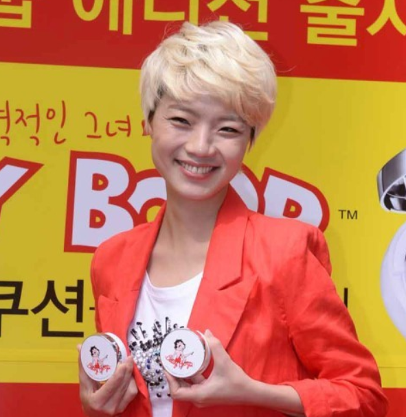  윤종신 빈자리 첫 여성MC 안영미, 이대휘 라이머에게 노래 "라디오스타"