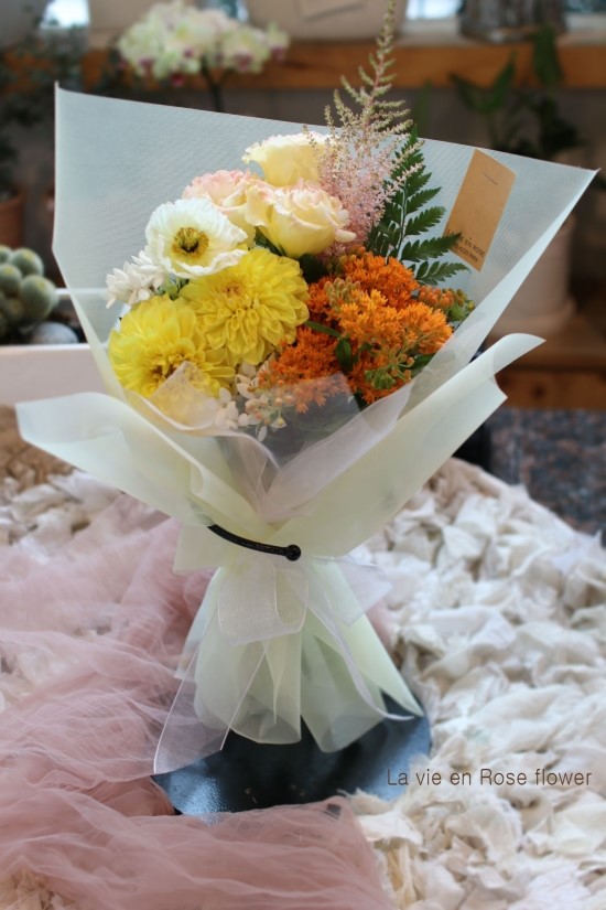  올댓 스케이트 2019 김연아님께 드릴 꽃다발 [상현역꽃집, 광교꽃집, 수원 고등법원 꽃집, 수원꽃집, 수원법원 꽃집] 