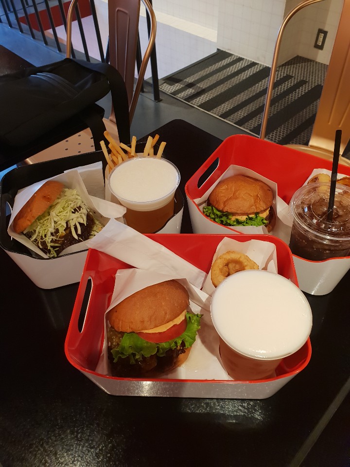  일본 도쿄 아키하바라맛집 헨리스버거 원나잇푸드트립 도쿄편 돈스파이크도 반한 그집! 우리도 반한 그집! TOKYO AKIHABARA HENRY'S BURGER 100%와규 버거