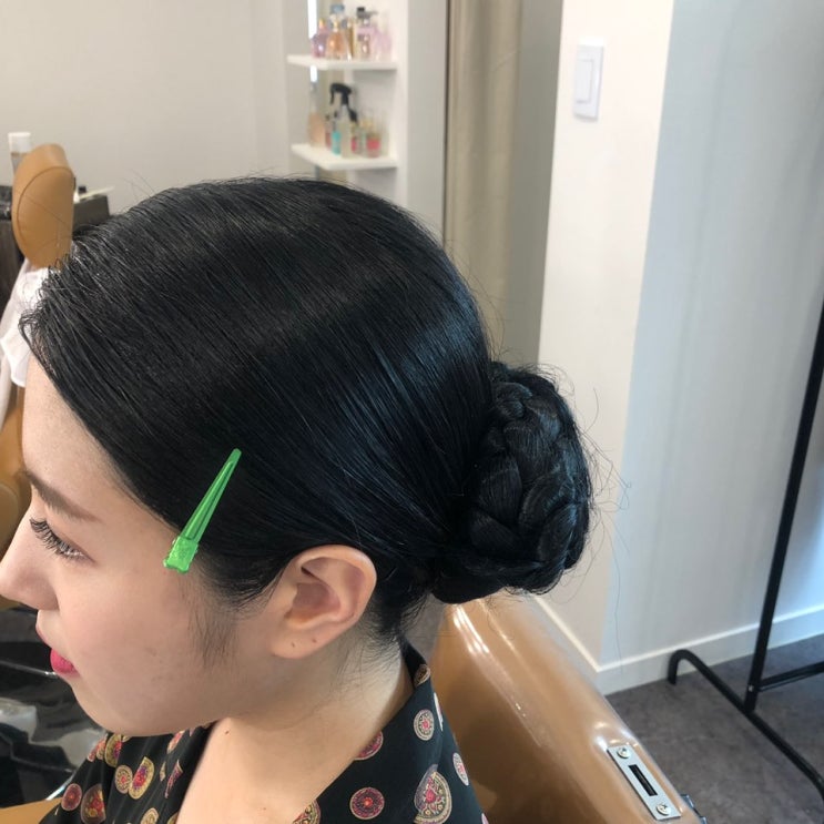  공연헤어메이크업 / 잠실메이크업 ,송파메이크업,잠실헤어메이크업,잠실새내,신천,2호선,연중무휴,예약제,새벽예약,데일리,면접,승무원,혼주,웨딩,프로필,촬영,소개팅,돌잔치등 레슨,출장