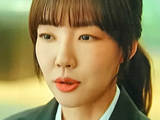  검색어를 입력하세요 w w w 2회 줄거리 리뷰/ 검블유2회 줄거리 리뷰/ 임수정 유니콘 해고/ 장기용 임수정 썸타기/권해효 이다희 임수정 같은 팀으로 임수정을 팀장으로 