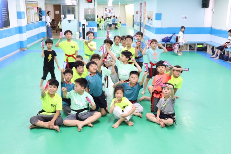  경산옥산동태권도/태극태권도옥산관/여름/무더위/이겨내자/땀을흘려라/이런날은아이스크림이지/사범님이쏜다
