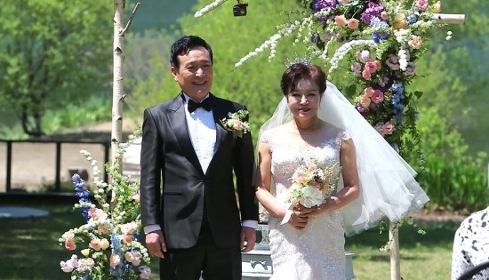  '모던 패밀리' 미나 엄마 장무식-나기수 재혼식...노주현 카페서 거행! 축사자로 나선 노주현...미나-류필립 '눈물 범벅' 
