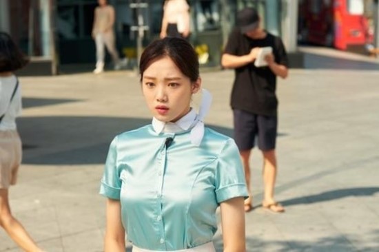  윤지오보다 이성경! 누적관객 1,621,846명 달성한 여성들의 영화 걸캅스~
