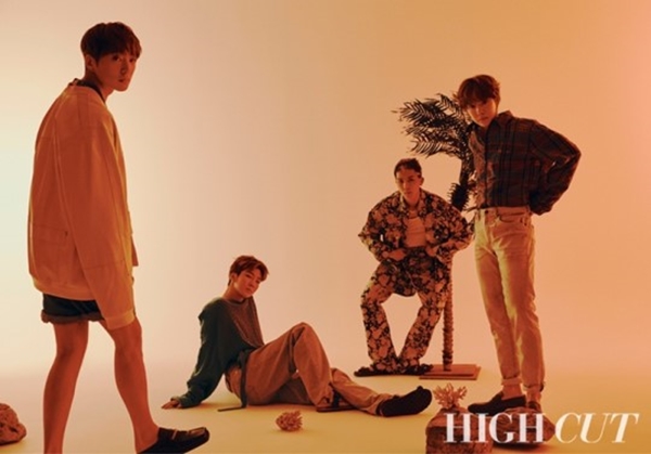  '킹 오브 써머' 위너, 4人4色 바캉스 [화보]