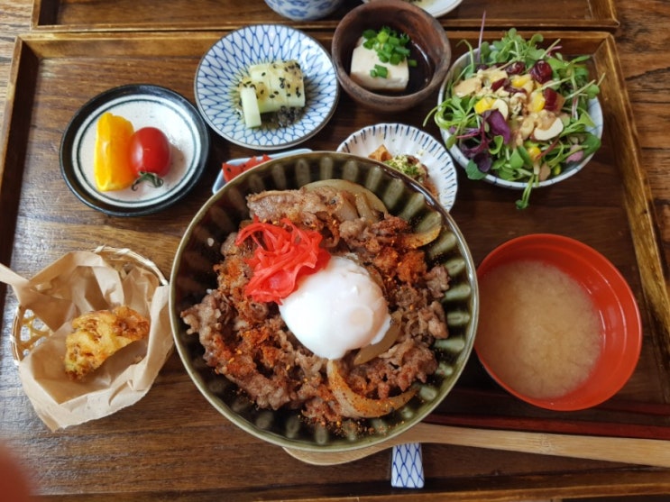 이태원밥집 : 김현우식당 메시야