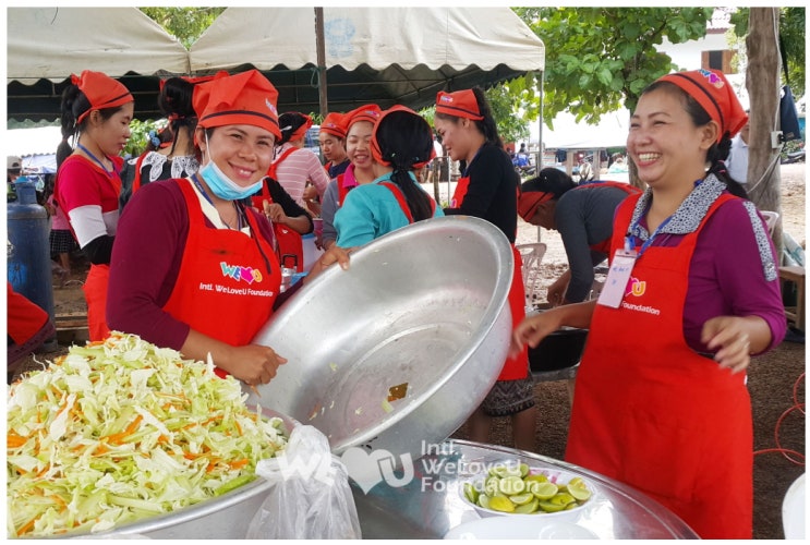  국제위러브유(장길자 회장님)가 라오스에서 펼친 댐붕괴 사고 수재민 돕기 자원봉사 소식!!