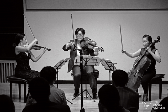  제705회 더하우스콘서트 | 김다미(Violin), 김상진(Viola), 김민지(Cello)