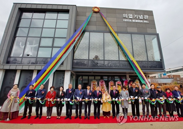  김원봉, 아나키스트 테러리즘, 중국 정부 산하의 조선의용대가 국군의 모태라니...