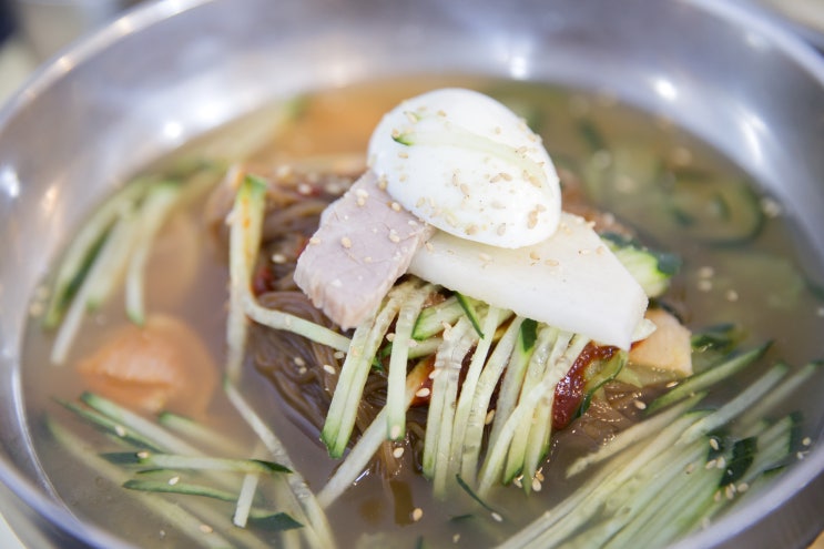  청주 봉명동 맛집 여름에 먹기 좋은 원산냉면 만두 맛 나요